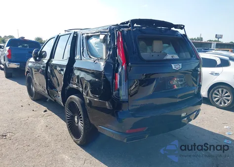 2021 Cadillac Escalade 2Wd Sport Platinum z USA, uszkodzony, nr VIN 1GYS3GKT5MR369724